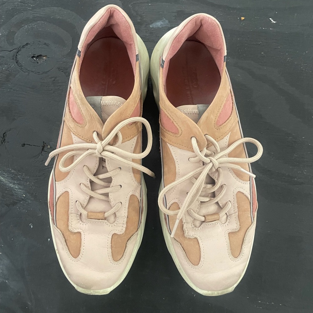 Ecco sneakers
